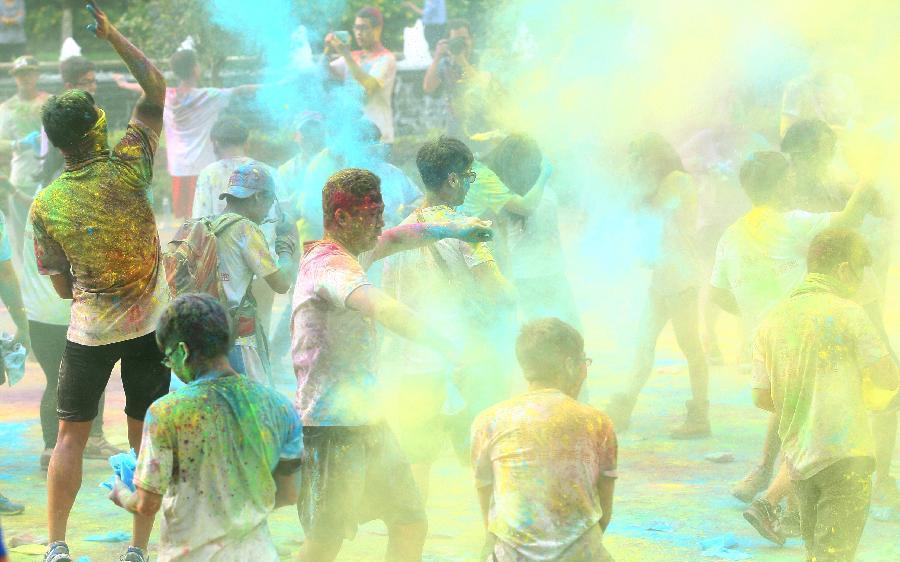 Color Run race held in Dongguan