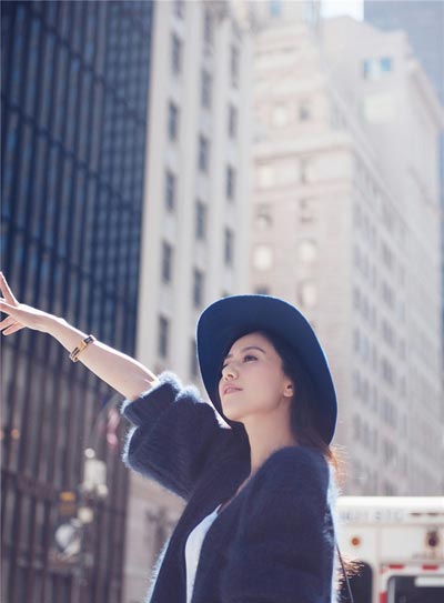 Street snaps of Gao Yuanyuan in New York