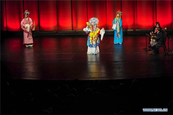 Beijing opera 'The Drunken Beauty' performed in LA