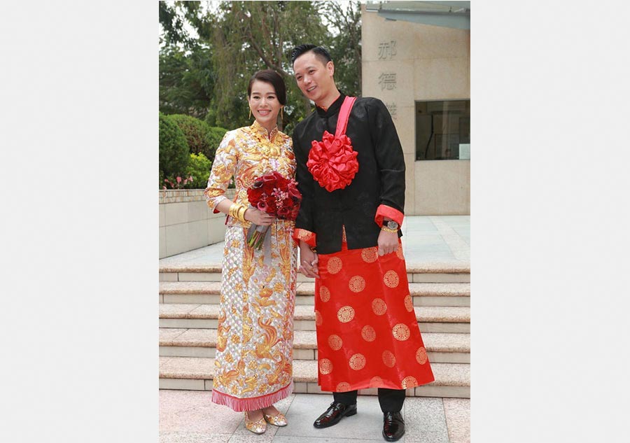 Hong Kong actress Myolie Wu ties the knot in traditional Chinese ceremony