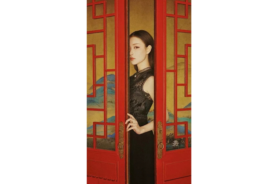 Female celebrities feature in Chinese-style fashion photos