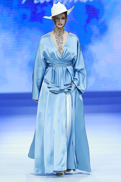 A new 'Shangri-La' in Ma Yanli's runway show