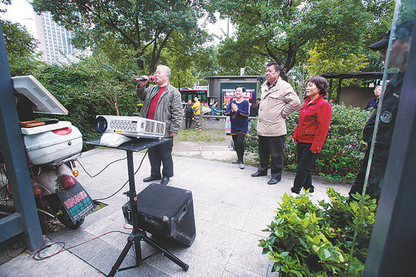 Karaoke joints out to woo the elderly