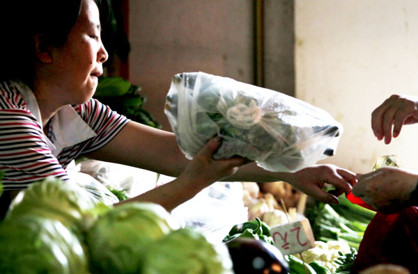 Plastic bags get the China treatment in United Kingdom