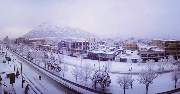 The discovery of beauty in Kabul while teaching Chinese in the war-torn country, Afghanistan