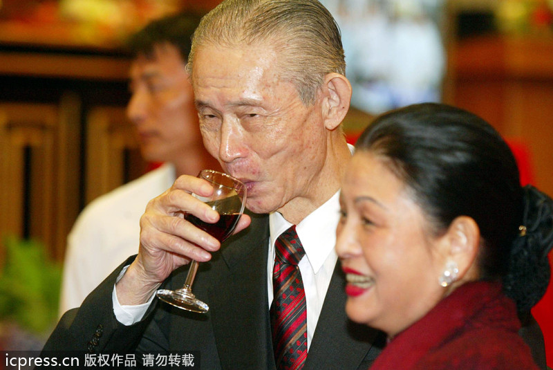 The long-living rich in China