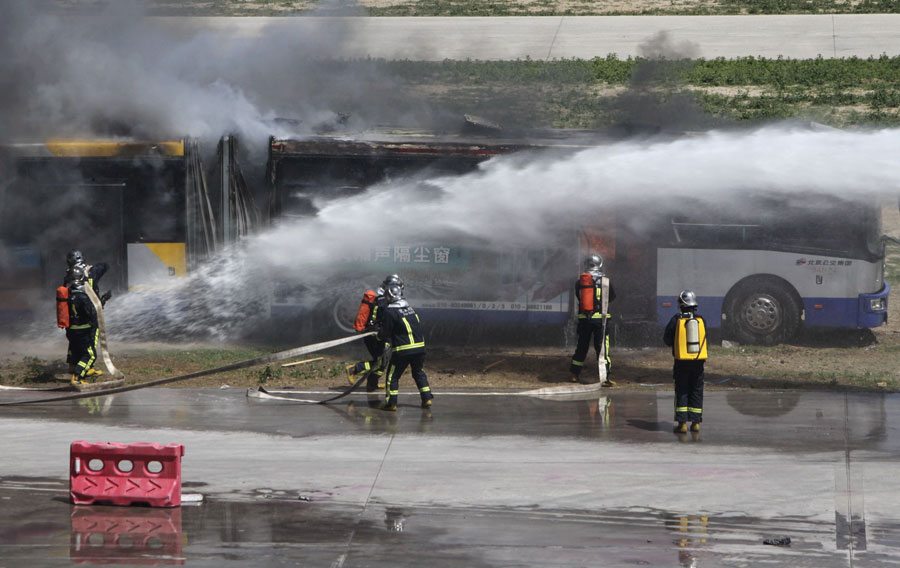 Beijing stages anti-terror drill