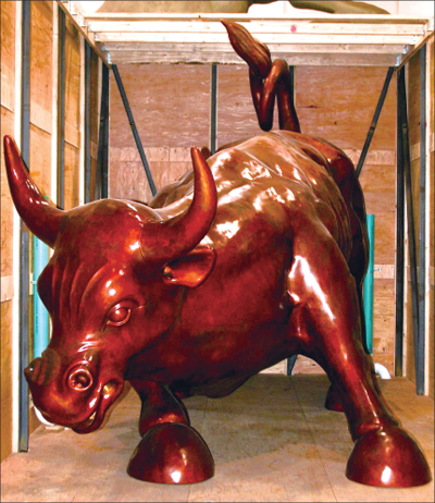 Artist to unveil new bull in Shanghai
