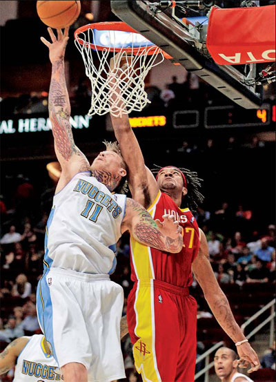 Lee, Battier lead Rockets to big win over Nuggets