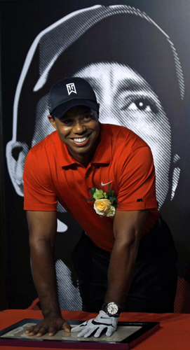 Tiger Woods never stops having fun in golf