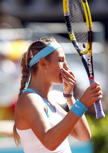 Kvitova upsets Azarenka to take Madrid title