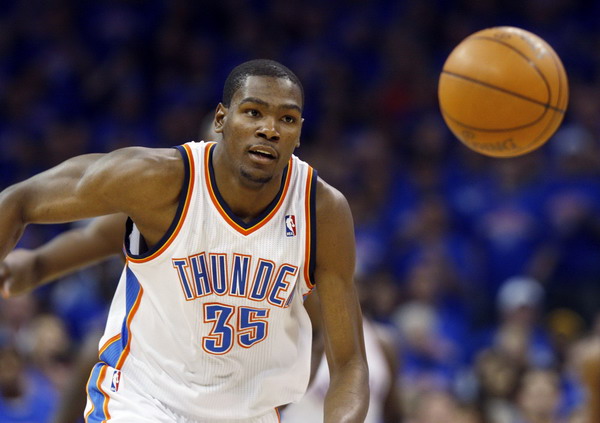 Durant leads Thunder into NBA West finals