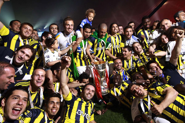 Fenerbahce claim Turkish title for 18th time