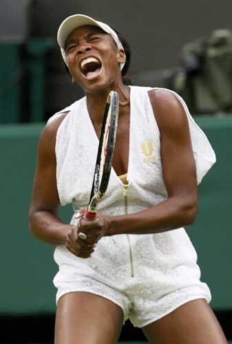 Under Wimbledon's roof, Venus overpowers Date-Krumm