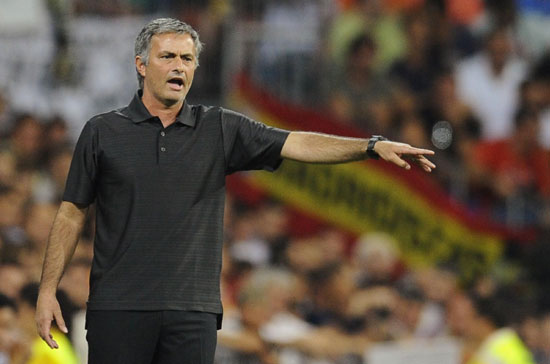 Mourinho probed over eye-poking inciden