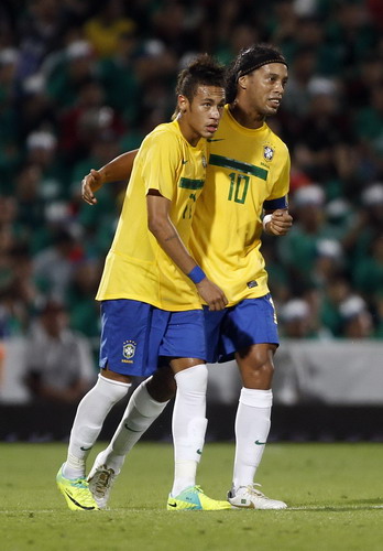 Late goals give 10-man Brazil 2-1 win over Mexico