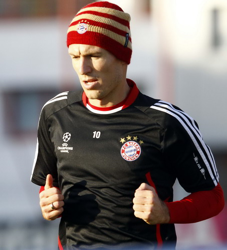Bayern Munich's Robben back in team training