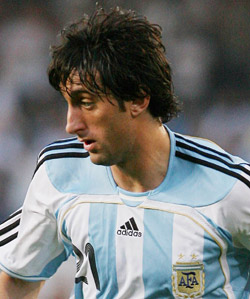 Chinese club denies interest in Inter's Milito