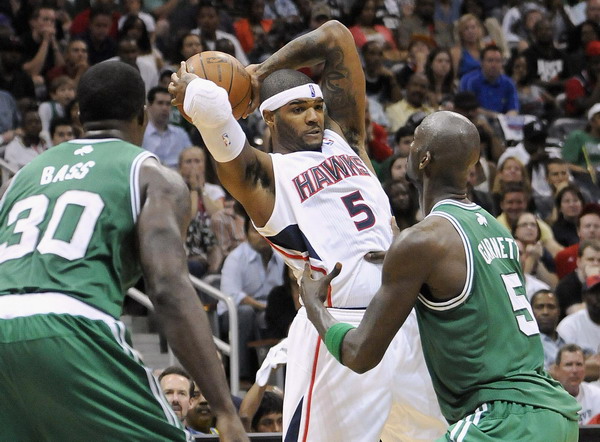 Clippers rally to tame Grizzlies, Hawks down Celtics