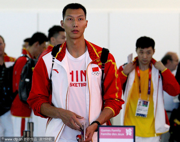 Yi Jianlian to fly China's flag in London