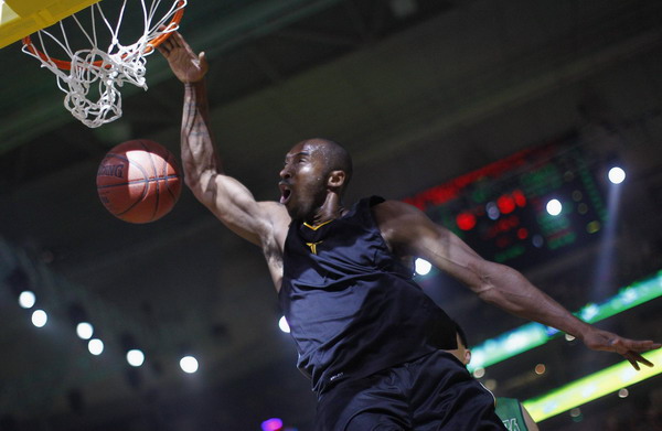 Kobe Bryant lights up charity game in Shanghai