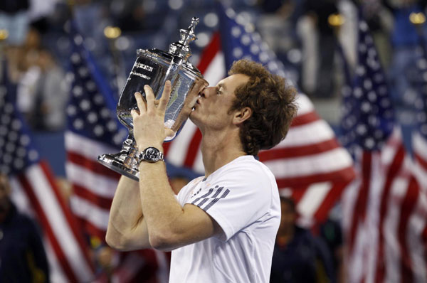 Murray fights off Djokovic to win US Open