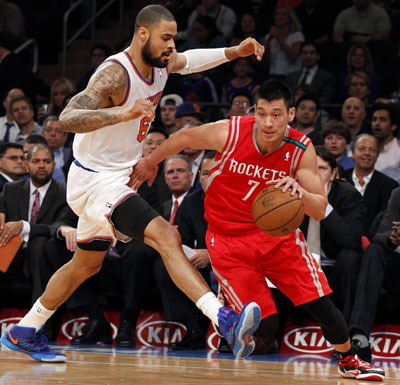 Lin shines in Rockets landslide win over Knicks