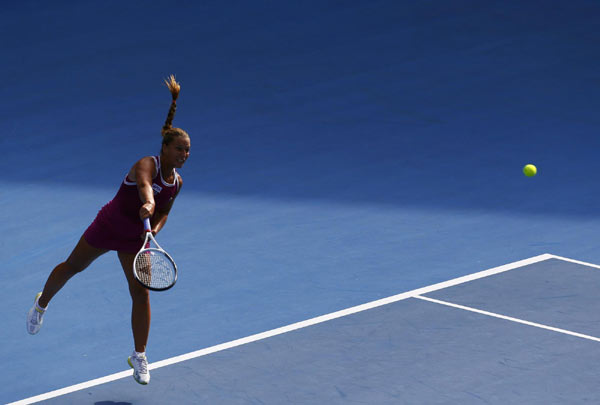 Radwanska soars in Sydney, Ferrer struts in NZ