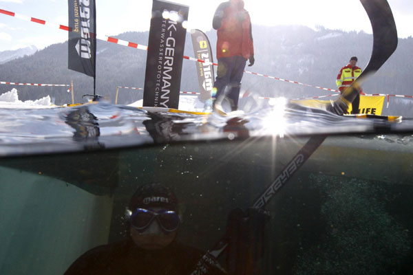 Underwater ice hockey Championships