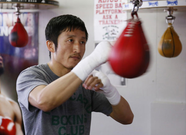 Zou Shiming gearing up first professional debut