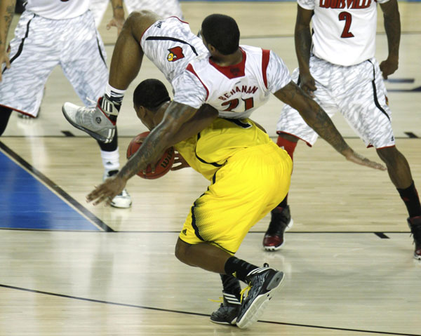 Louisville wins NCAA championship