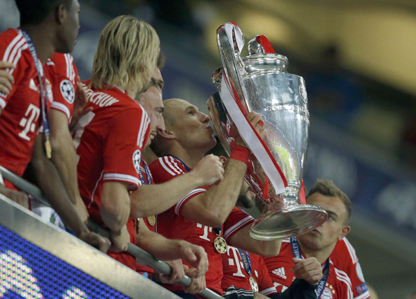 Robben shatters jinx as Bayern fulfil Euro champion dream