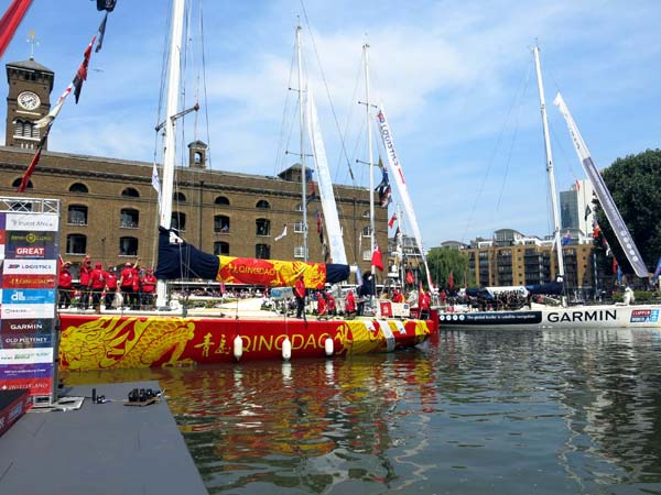 First Chinese woman to circumnavigate globe arrives home