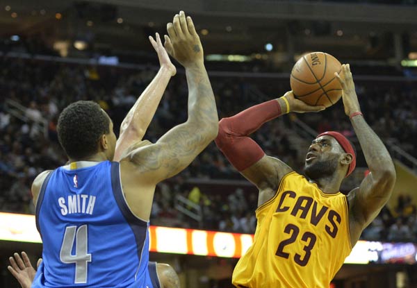 LeBron set for Cavs season opener with closure