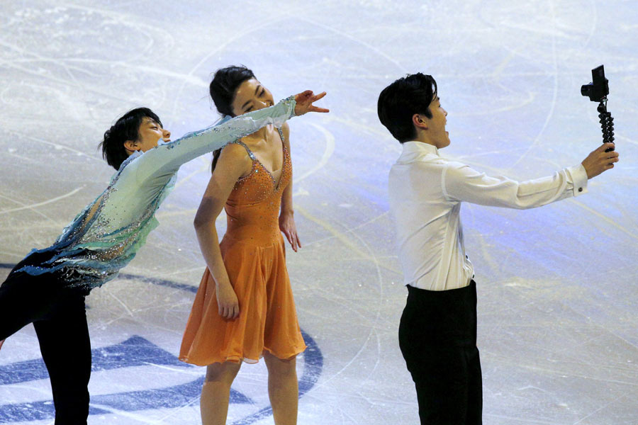 Stars shine at gala of World Figure Skating Championships