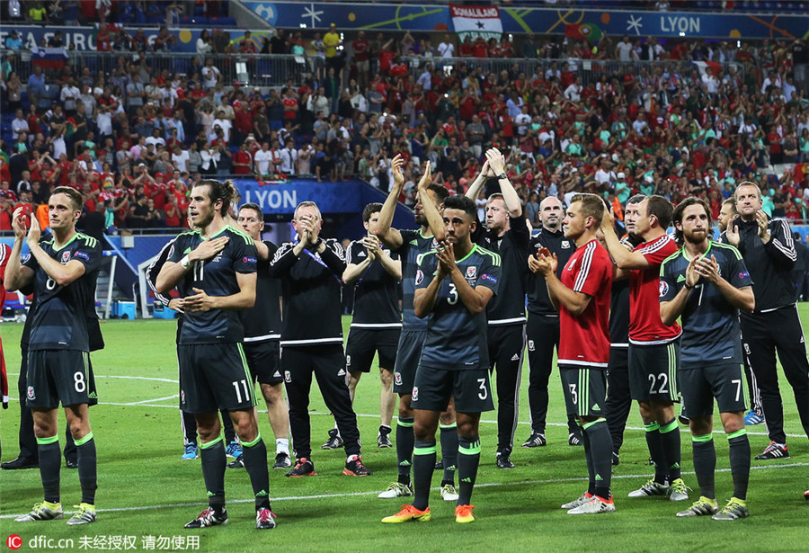 Ronaldo powers Portugal into Euro 2016 final