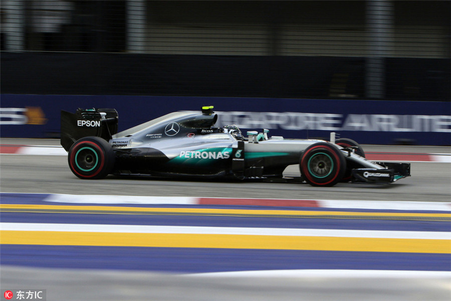 Rosberg gets pole position at F1 Singapore Grand Prix 2016