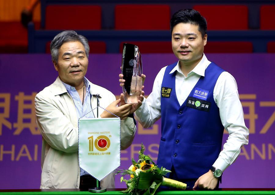 China's Ding Junhui crowned at Snooker Shanghai Masters