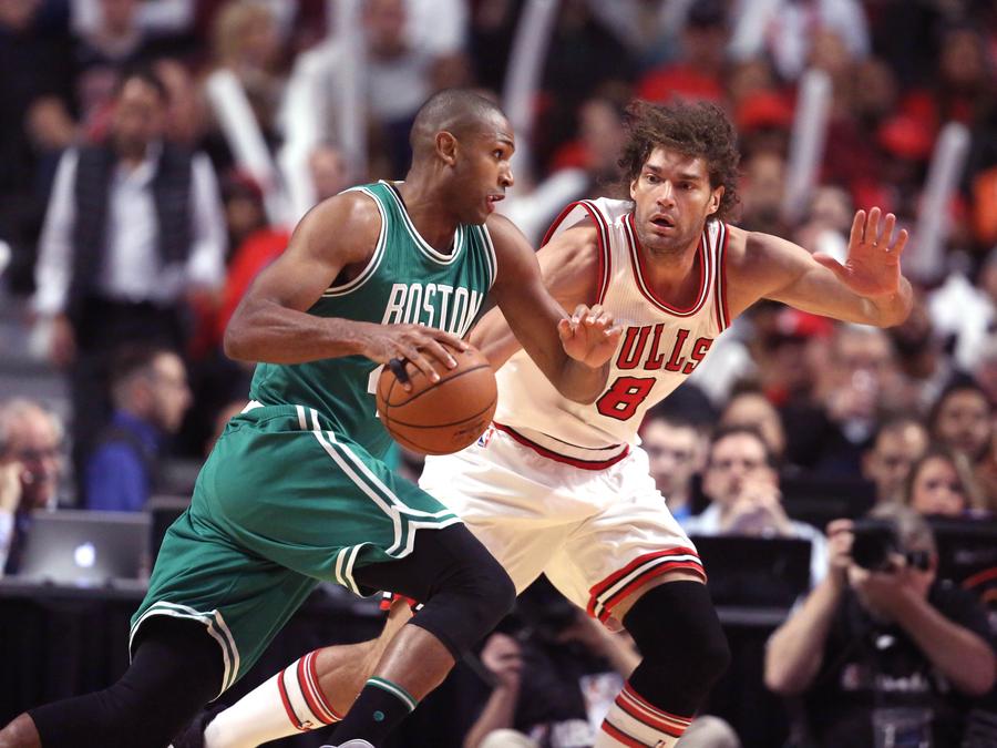 Wade leads Bulls past Celtics 105-99