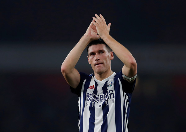 Gareth Barry breaks English Premier League appearance record