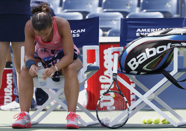 Tearful Errani rues missed opportunity