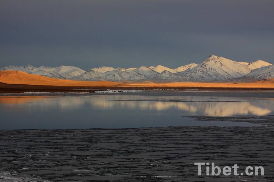 Bewitching Namtso Lake in Tibet