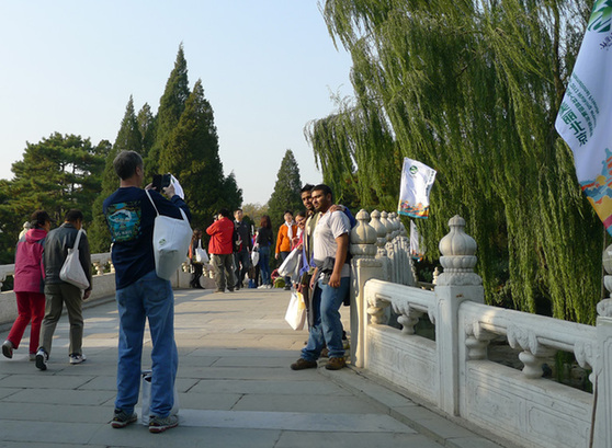 Walking event held for Beijing int'l community