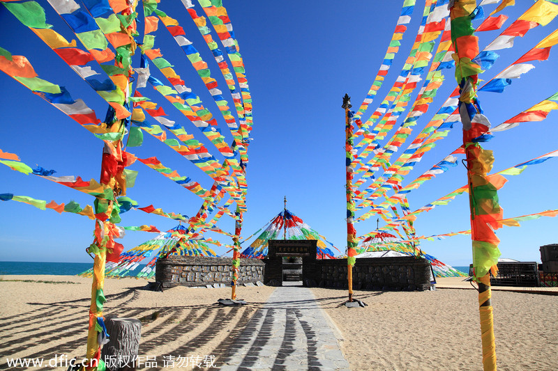 Prayer flags en route that offer blessings