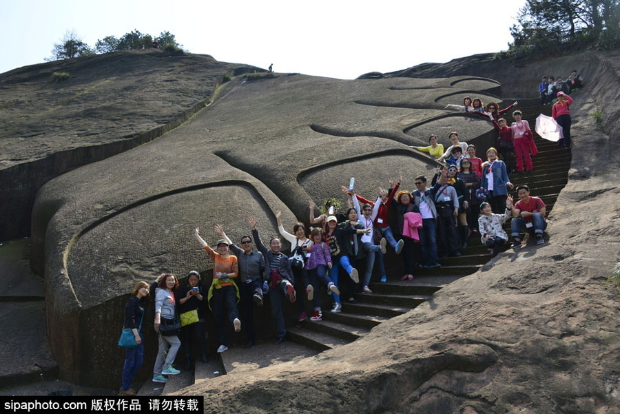 World's largest reclining Buddha statue in Jiangxi