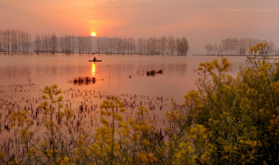 Breathtaking scenery of Wanfo Lake