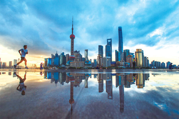 In fall, a view to savor along the bund