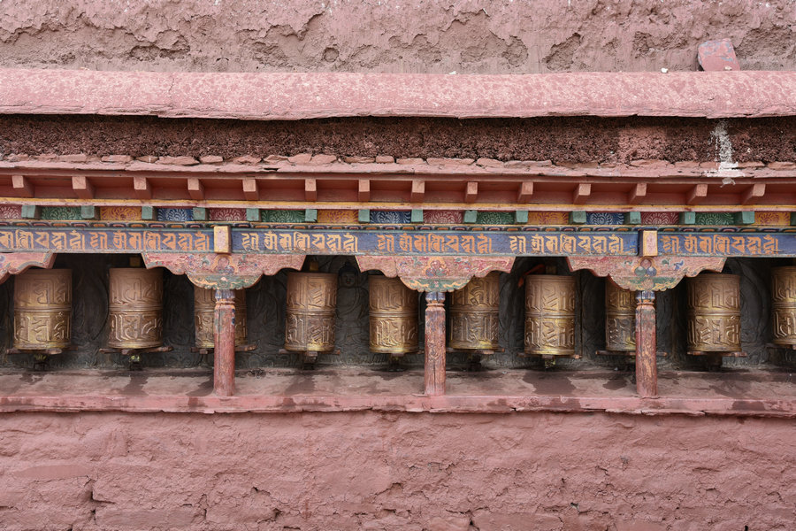 A glimpse of Tibetan Buddhism from Sakya Monastery