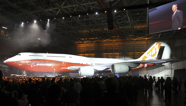 Boeing unveils new passenger plane 747-8 Intercontinental