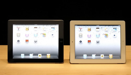 Jobs breaks from medical leave to unveil iPad 2